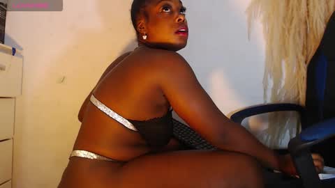 Snapshot of keilysofia chatting on September 22, 2025, 8:33 pm Keili online show from September 22, 2025, 8:33 pm