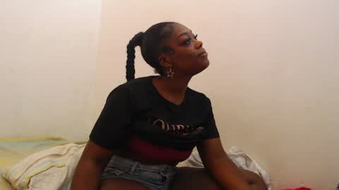 Snapshot of keilysofia chatting on June 19, 2026, 8:45 pm Keili online show from June 19, 2026, 8:45 pm