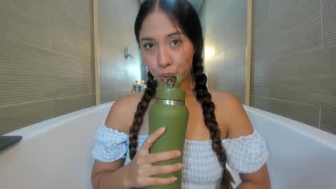 keiry_gonzalez11_aws online show from September 10, 2025, 12:32 am