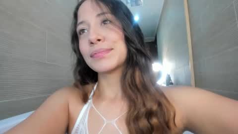 keiry_gonzalez11_aws online show from October 7, 2025, 12:19 am