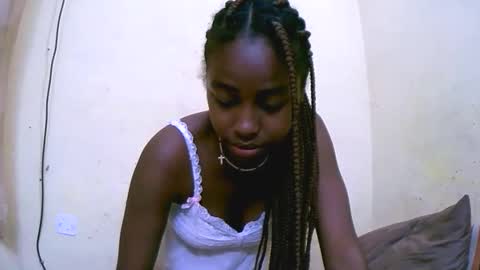 keisha759446 online show from November 8, 2025, 8:51 pm