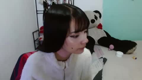 annie rosse16 online show from December 19, 2025, 7:21 pm