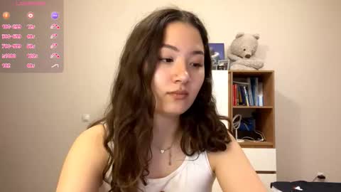 Kely online show from November 18, 2025, 3:16 pm