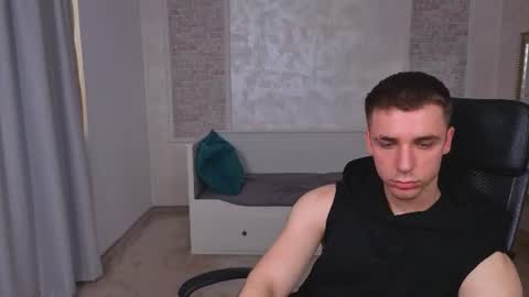 KellenWest online show from June 23, 2026, 4:21 am
