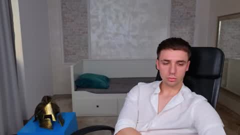 KellenWest online show from July 22, 2026, 5:21 am
