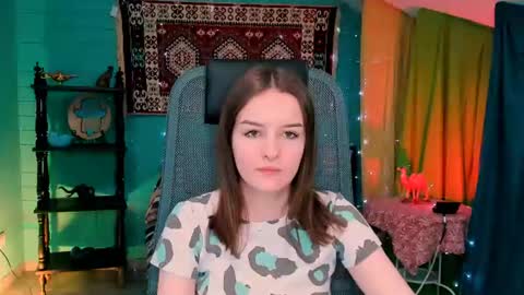 kelliebanshe online show from July 12, 2026, 4:25 am