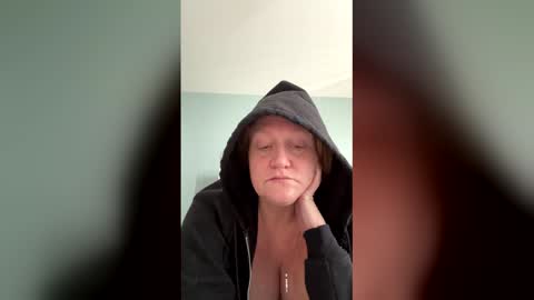 kellilyn1081187 online show from March 27, 2026, 2:39 pm