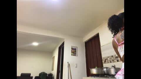 kelly__thomson online show from January 25, 2025, 1:32 am