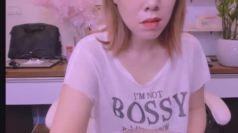 Kelly online show from April 21, 2026, 1:53 am