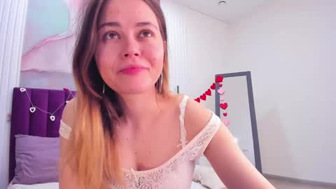 Kelly online show from February 20, 2025, 5:33 am