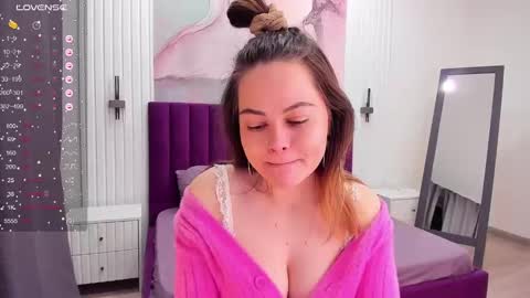 Kelly online show from March 2, 2025, 1:36 am