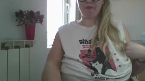 Emmie online show from April 22, 2026, 9:44 am