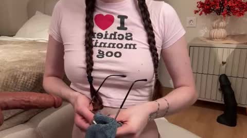 Kelly online show from September 13, 2025, 3:01 pm