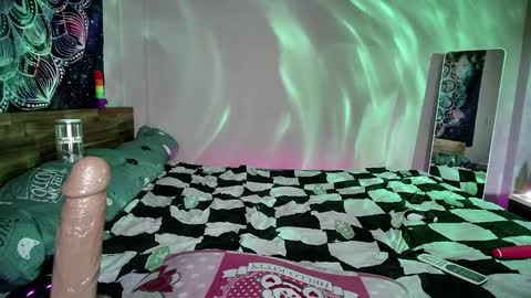 Kelly online show from December 2, 2024, 8:19 am