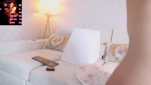 vanessa online show from April 11, 2026, 9:46 am