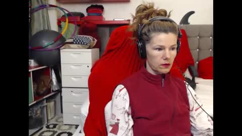 kelly online show from February 13, 2025, 9:27 pm