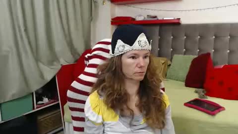 kelly online show from November 17, 2025, 6:41 am