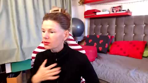 Snapshot of kellynumber chatting on May 3, 2026, 1:39 pm kelly online show from May 3, 2026, 1:39 pm
