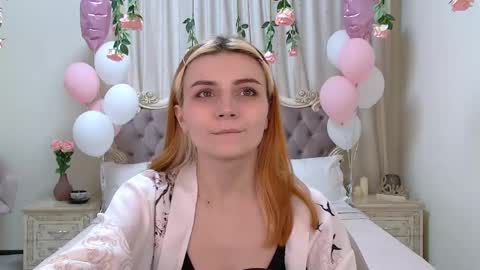 Kelly Stoneys online show from March 11, 2025, 8:42 pm