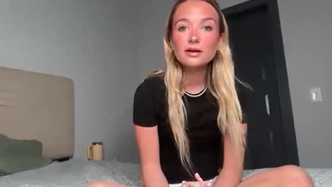 Kelsey Blu online show from March 12, 2026, 3:56 am