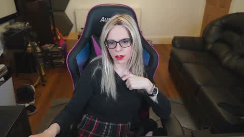 kelseycobalt online show from January 1, 2025, 11:07 pm