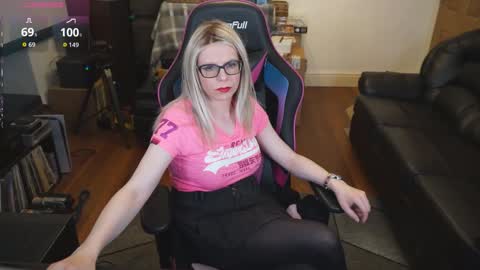 kelseycobalt online show from October 17, 2025, 6:21 pm