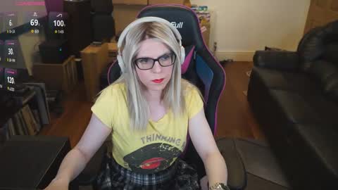 kelseycobalt online show from December 19, 2025, 9:44 pm