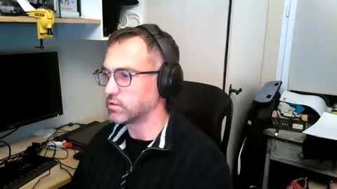 kelvin06133 online show from January 26, 2025, 1:20 am