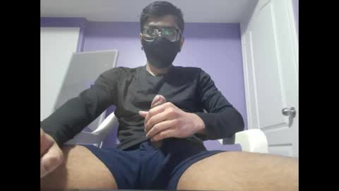ken771 online show from May 19, 2026, 2:40 am