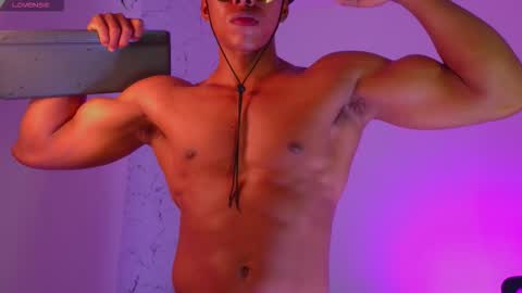 ken__owensx online show from November 30, 2025, 6:28 am
