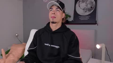   online show from March 25, 2026, 11:16 am