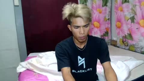 Snapshot of ken_minjun chatting on July 21, 2026, 12:40 pm ken_minjun online show from July 21, 2026, 12:40 pm