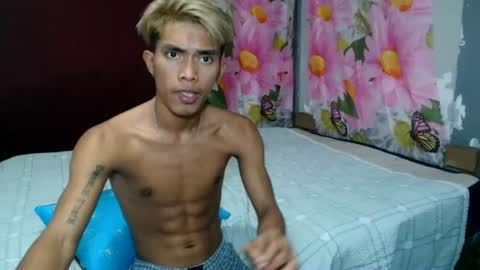 Snapshot of ken_minjun chatting on July 26, 2026, 10:44 am ken_minjun online show from July 26, 2026, 10:44 am
