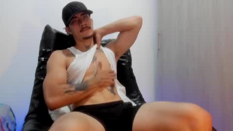Snapshot of ken_tokiio chatting on May 10, 2026, 12:05 am Ken online show from May 10, 2026, 12:05 am