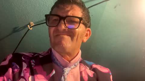 kencam70 online show from April 9, 2026, 6:46 pm