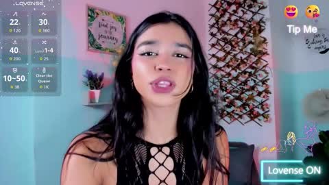 Carolina  online show from September 25, 2025, 2:54 pm