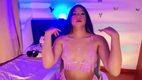 kendall__jones online show from December 4, 2025, 7:50 am