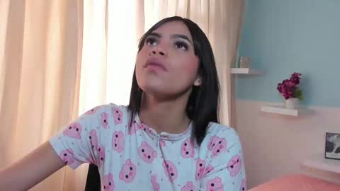 Kendall online show from March 9, 2026, 2:54 pm