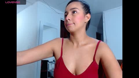 kendall online show from November 19, 2025, 9:42 am