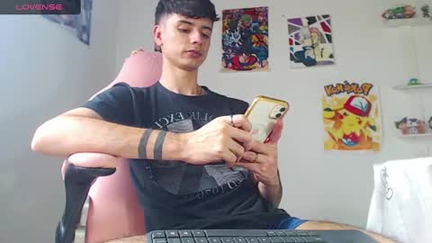 kendall ross online show from February 18, 2025, 6:47 pm