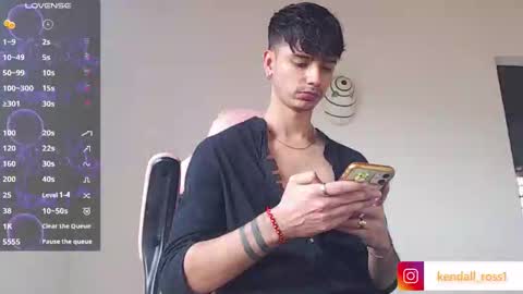 kendall ross online show from September 24, 2025, 1:58 pm