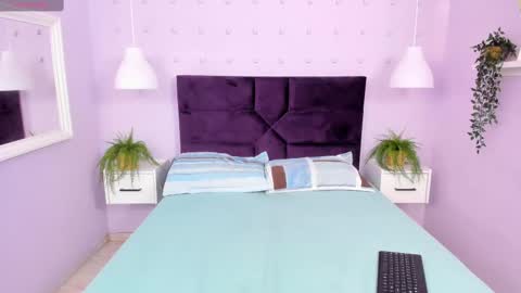 kendallbleer online show from February 7, 2025, 11:23 am