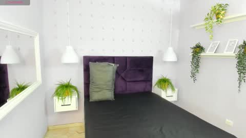 kendallbleer online show from February 19, 2025, 11:17 am