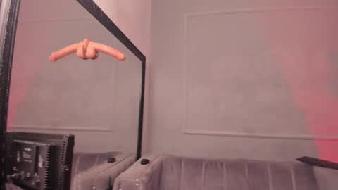 kendallbleer online show from October 16, 2025, 1:23 pm