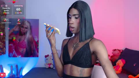 kendallgil_ online show from November 24, 2025, 1:49 am