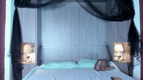 Kendal online show from February 12, 2026, 12:55 pm