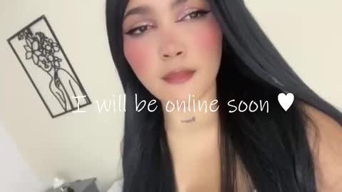 Kendall online show from December 5, 2025, 7:43 pm