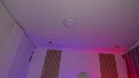 Kendall  online show from October 25, 2025, 8:36 pm