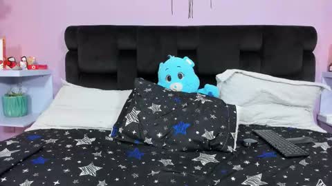 kendallwings online show from November 8, 2025, 8:18 pm