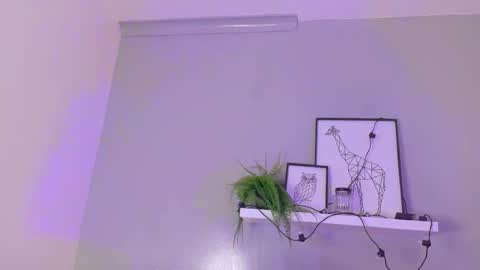   online show from September 24, 2025, 10:07 am